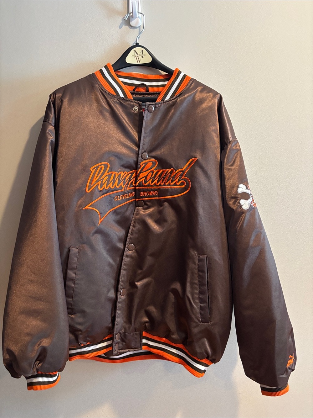 Cleveland Browns VTG nylon “DAWG POUND” embroid. NFL jacket men’ XL, EUC Y2K 90s